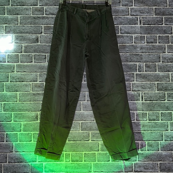 Green Straight leg high rise jeans 💚 - Picture 2 of 5